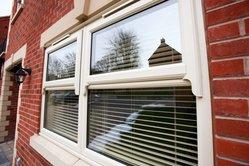 Sash Horn Window Lincoln